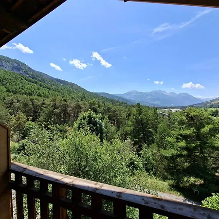 Les Ormes 3* Enchastrayes