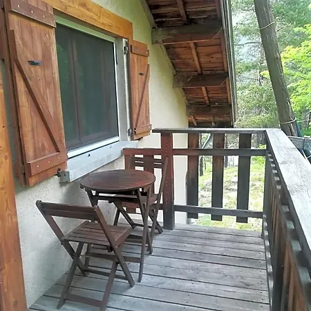 Indépendant Les Ormes Bed and breakfast