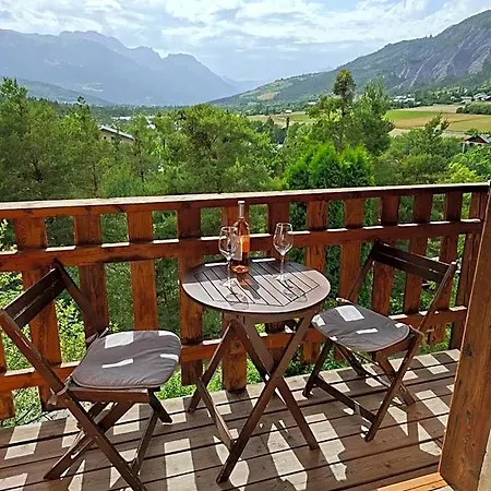 Indépendant Les Ormes Bed and breakfast