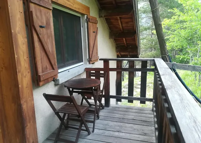 Les Ormes Couette-café Enchastrayes