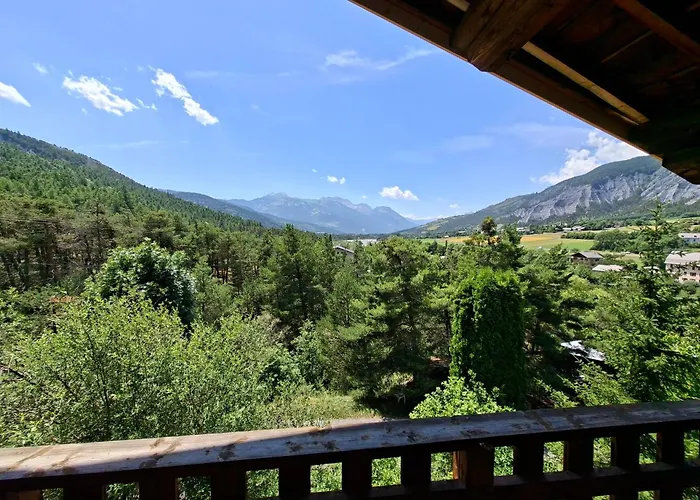 Les Ormes Couette-café 3*